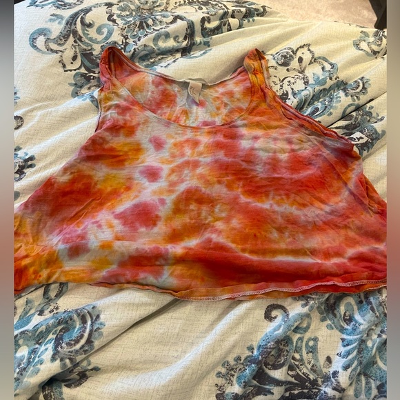 H&M Tops - ❌SOLD❌Super oversized crop tank